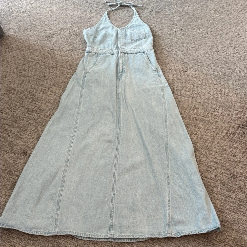 Universal Thread Light Blue Denim Halter Maxi Dress size 4 - Picture 2 of 11